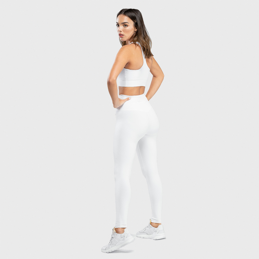 Well-Designed Yoga Set